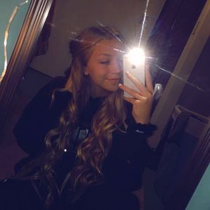 Meet your Posher, Kaci